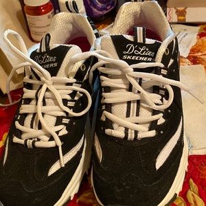 Sketches D Lites 8.5